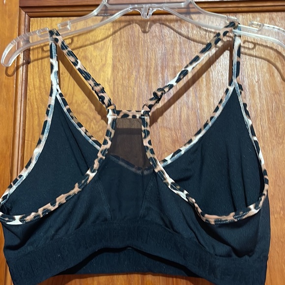 Pink Sports bra-lightly lined - Picture 2 of 4